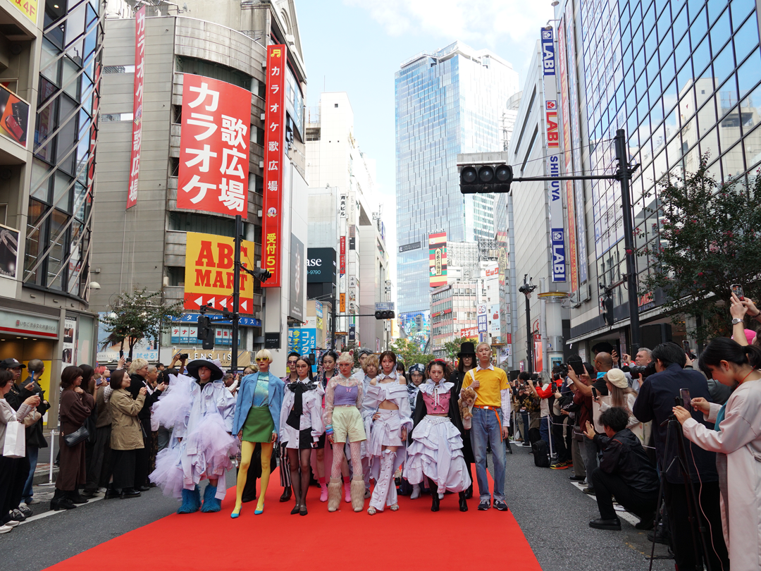 渋谷ファッションウィーク2025秋 ランウェイショー、渋谷とソウルがファッションで共演